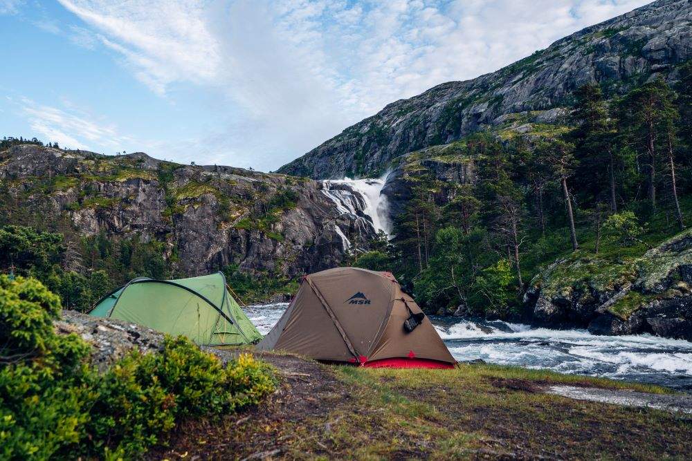 Camper pour la 1ère fois :  comment monter une tente