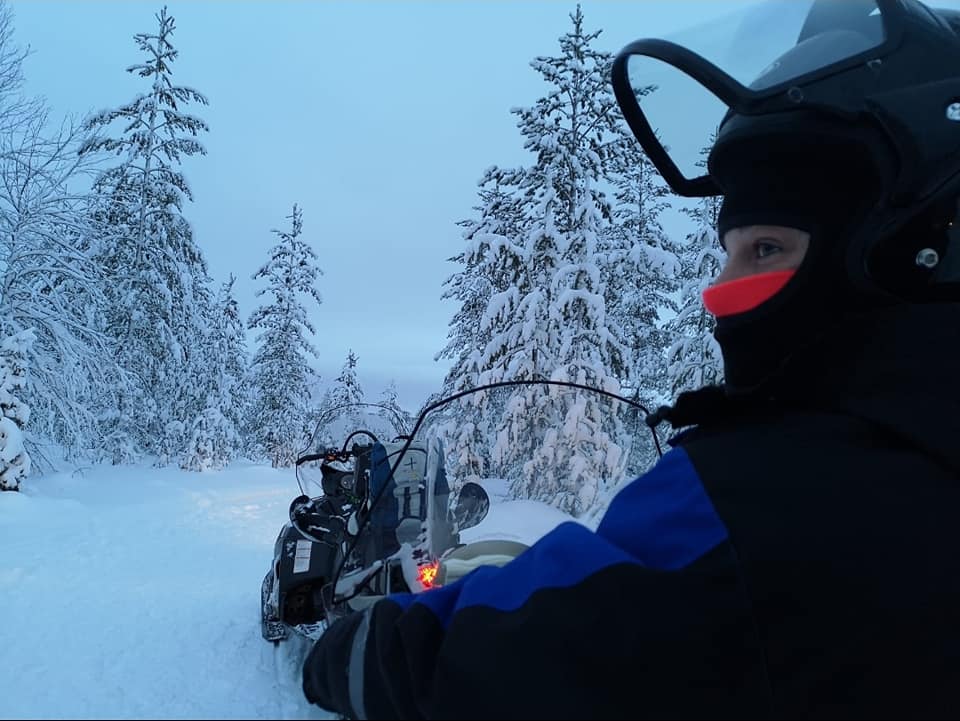 Sneeuwscooter in Lapland